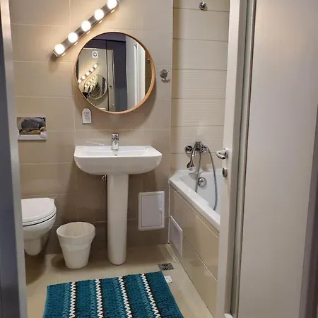 Apartament Penthouse Cu Jacuzzi Langa Mall Coresi * Brașov