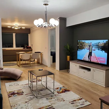 Apartament Penthouse Cu Jacuzzi Langa Mall Coresi Apartament Brașov