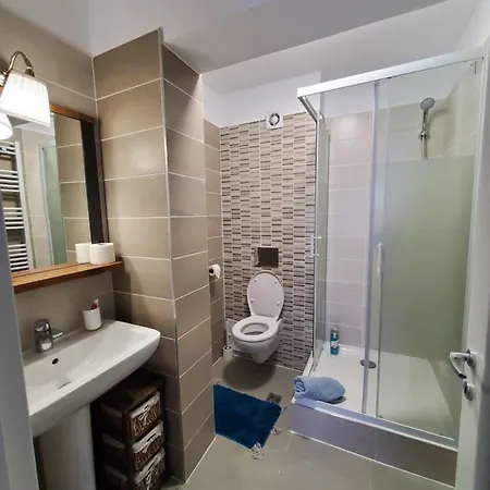 Apartament Penthouse Cu Jacuzzi Langa Mall Coresi *